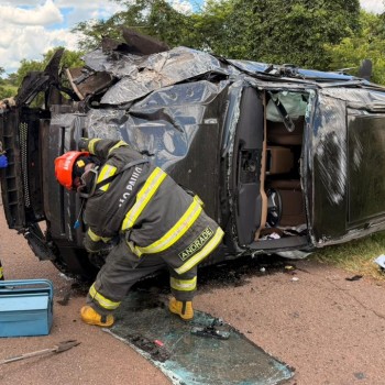 Defesa Civil atua em apoio durante sinistro com três veículos em rodovia municipal de Martinópolis